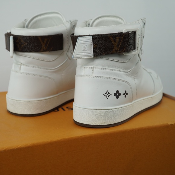 (Original) Louis Vuitton Leather Sneakers - Picture 4 of 6